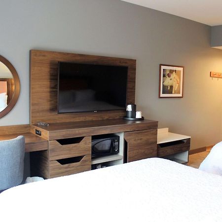 Hampton Inn Лексингтон Экстерьер фото