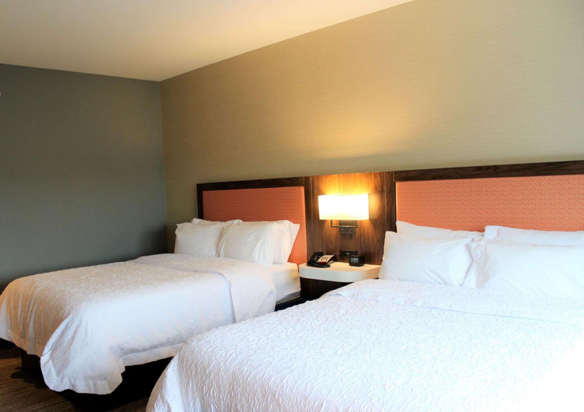 Hampton Inn Лексингтон Экстерьер фото